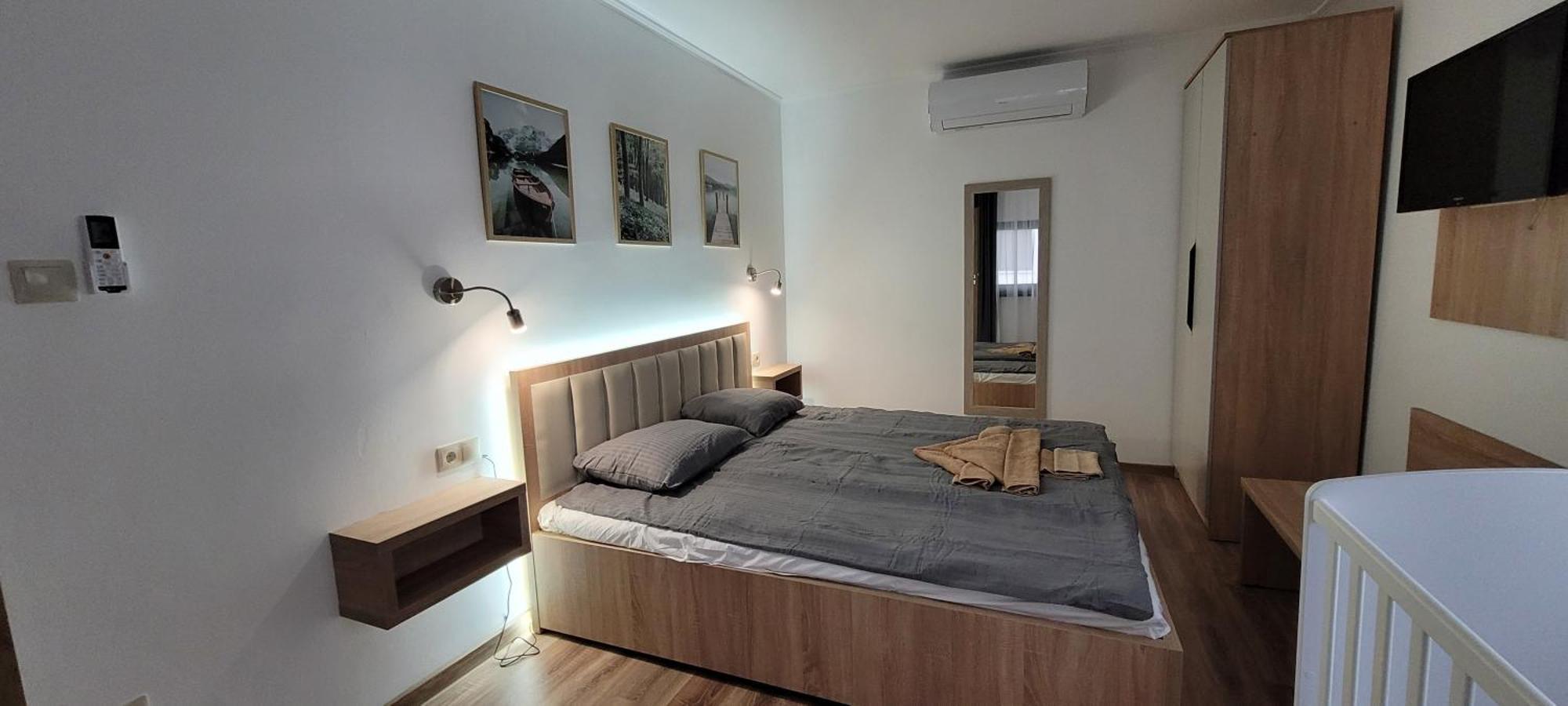Csaladi Kikoeto Apartman Gyula Exterior photo
